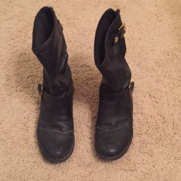 Steve Madden Shoes - Steve Madden black boots
